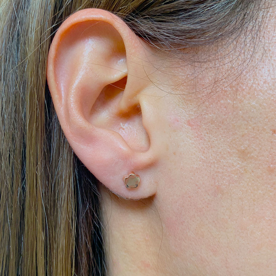 Broqueles Flores Lisas de 10k