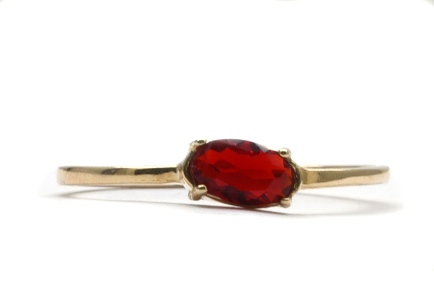 Anillo Rojo Granate de 10k