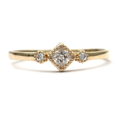 Anillo Rombo  Zirconias  10k